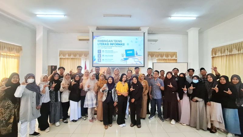 Bimtek Literasi Informasi untuk Guru SD/SMP