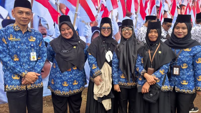 Peserta Upacara HUT ke-81 RI di alun-alun perwakilan anggota Korpri Dinpusip Temanggung