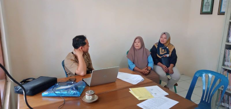 Pendataan visitasi Perpustakaan di Kelurahan Walitelon Selatan