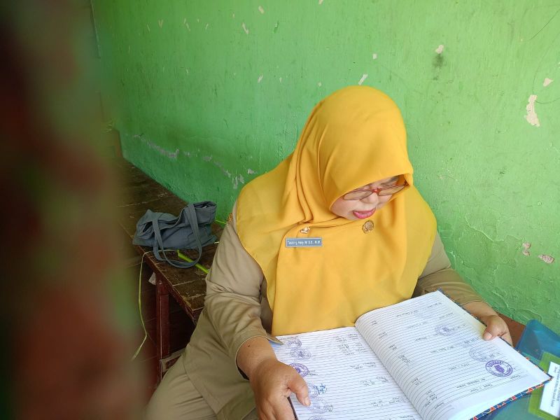 Layanan Perpustakaan Keliling di MI Miftahul Hidayah Ngropoh Kranggan